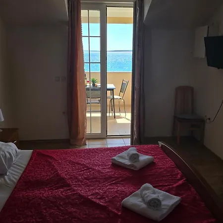 Giovanni Apartment *